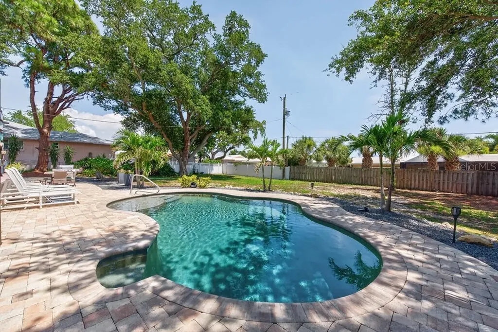 14728 Bay Drive Largo FL 33774