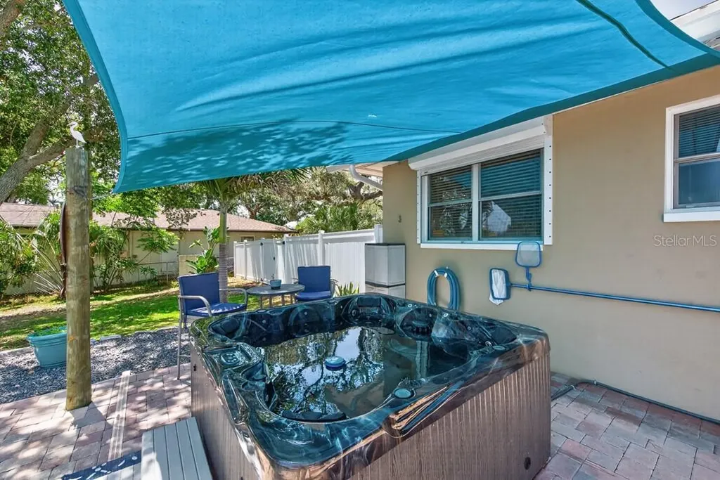 14728 Bay Drive Largo FL 33774