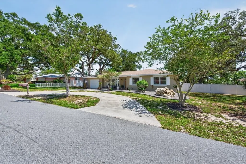 14728 Bay Drive Largo FL 33774