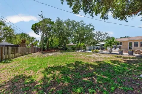 14728 Bay Drive Largo FL 33774