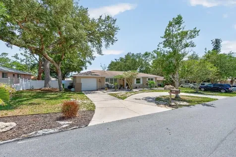 14728 Bay Drive Largo FL 33774