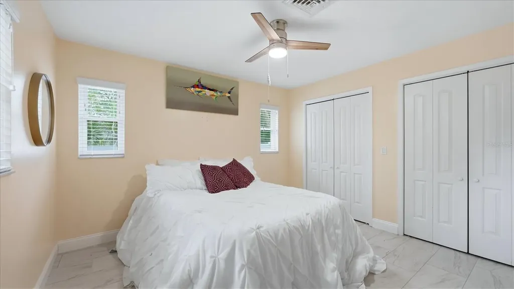 6233 Rockefeller Avenue Sarasota FL 34231