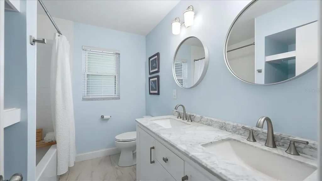 6233 Rockefeller Avenue Sarasota FL 34231