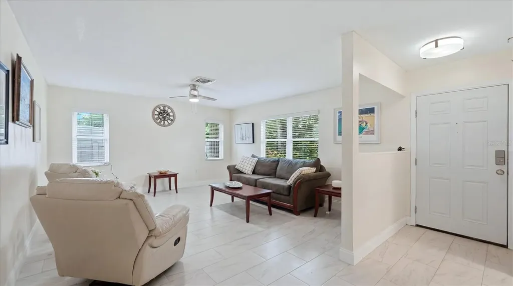 6233 Rockefeller Avenue Sarasota FL 34231