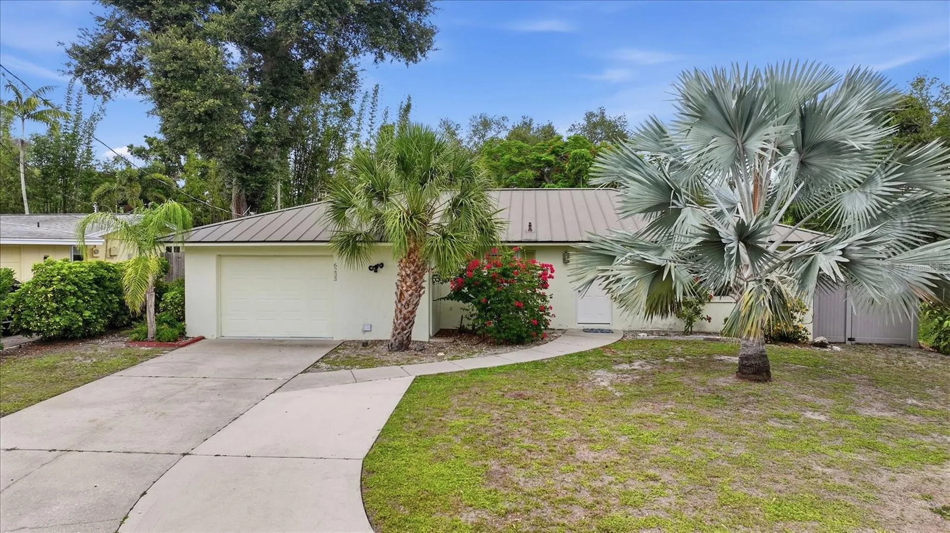 6233 Rockefeller Avenue Sarasota FL 34231