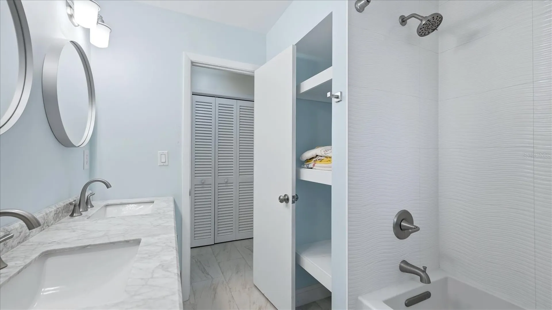 6233 Rockefeller Avenue Sarasota FL 34231
