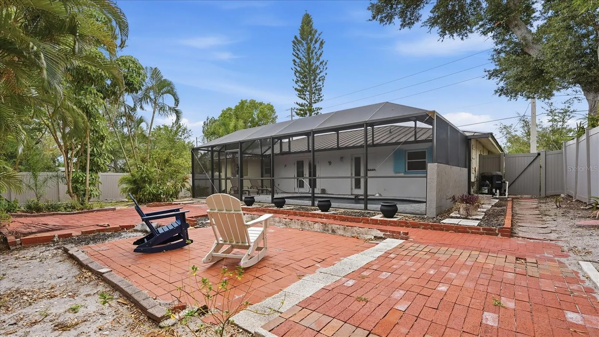 6233 Rockefeller Avenue Sarasota FL 34231