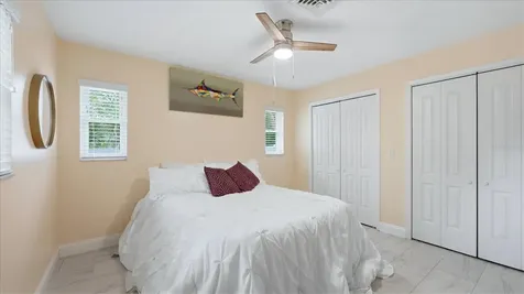 6233 Rockefeller Avenue Sarasota FL 34231