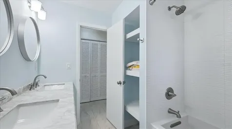 6233 Rockefeller Avenue Sarasota FL 34231