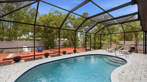 6233 Rockefeller Avenue Sarasota FL 34231