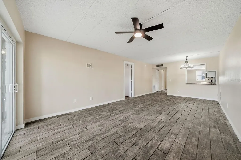 3821 N Oak Drive Tampa FL 33611