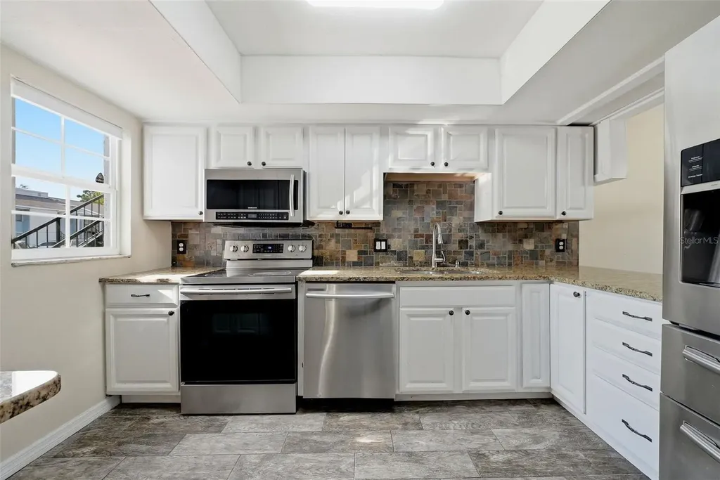 3821 N Oak Drive Tampa FL 33611