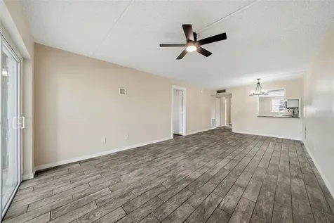 3821 N Oak Drive Tampa FL 33611