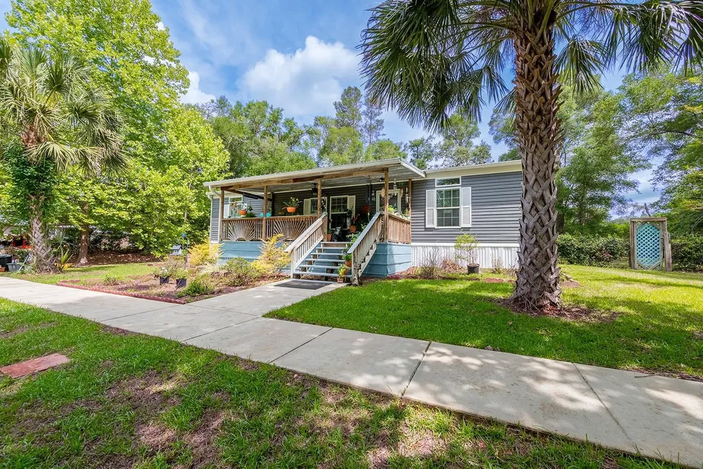 225 NE 543rd Avenue Old Town FL 32680