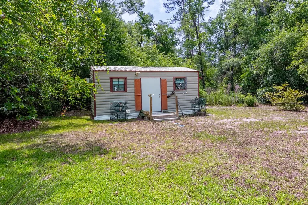 225 NE 543rd Avenue Old Town FL 32680
