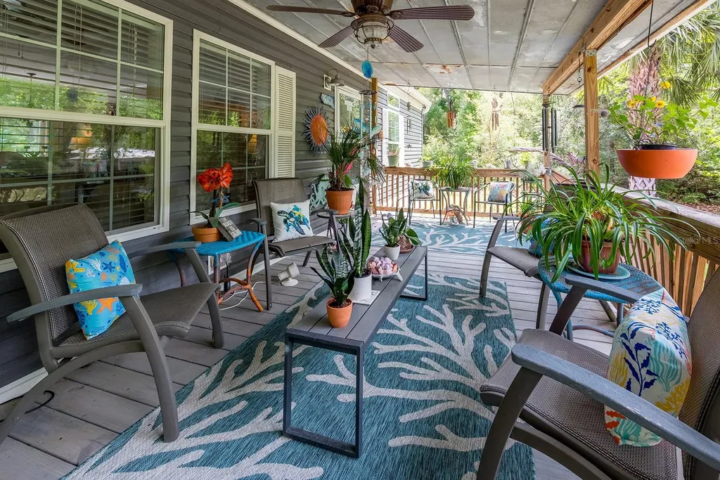 225 NE 543rd Avenue Old Town FL 32680