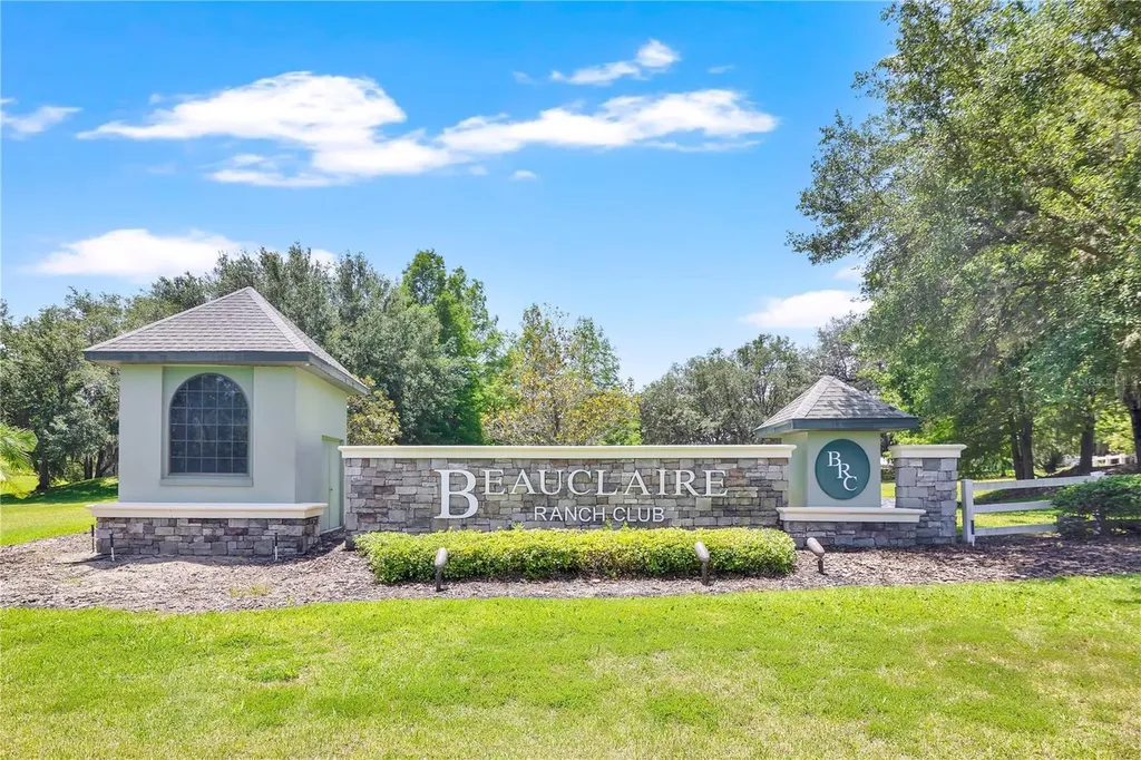 Grand Oak Lane Tavares FL 32778