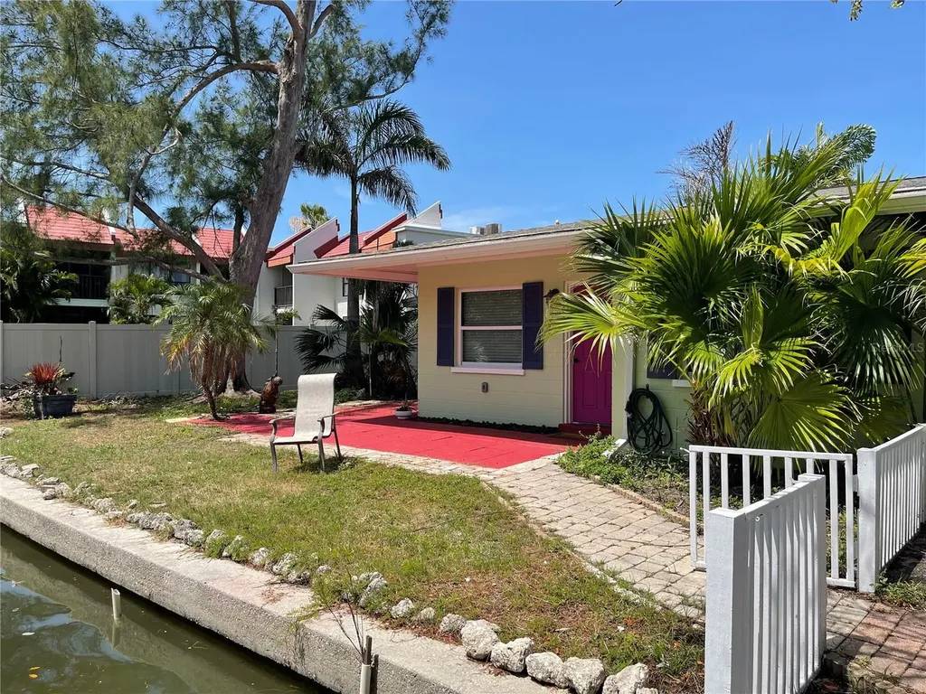 2100 Avenue A Bradenton Beach FL 34217