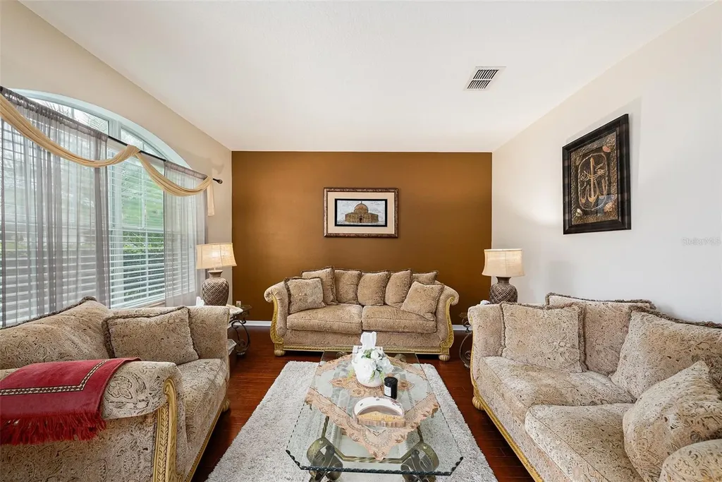 20017 Painting Nature Lane Tampa FL 33647