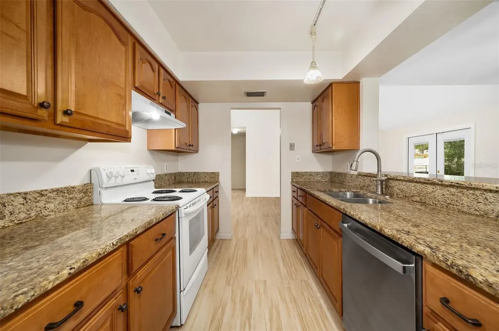 1854 NW 41st Place Gainesville FL 32605