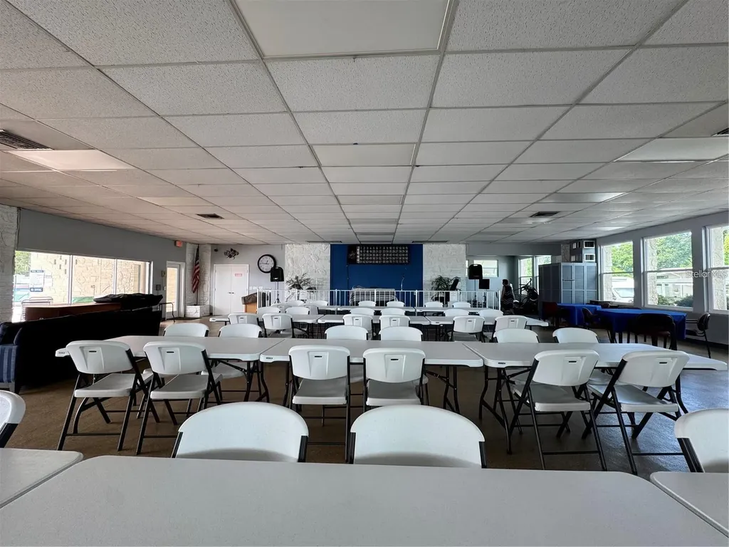 250 Rosery Road NW Largo FL 33770