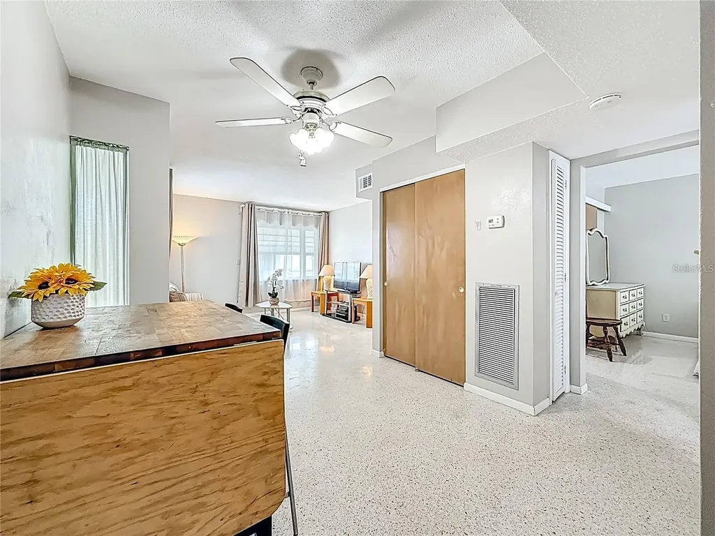 250 Rosery Road NW Largo FL 33770