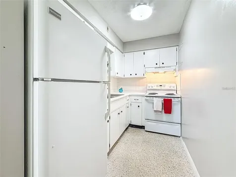 250 Rosery Road NW Largo FL 33770