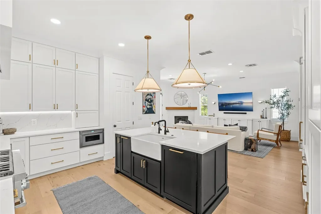 1900 Gerda Terrace Orlando FL 32804