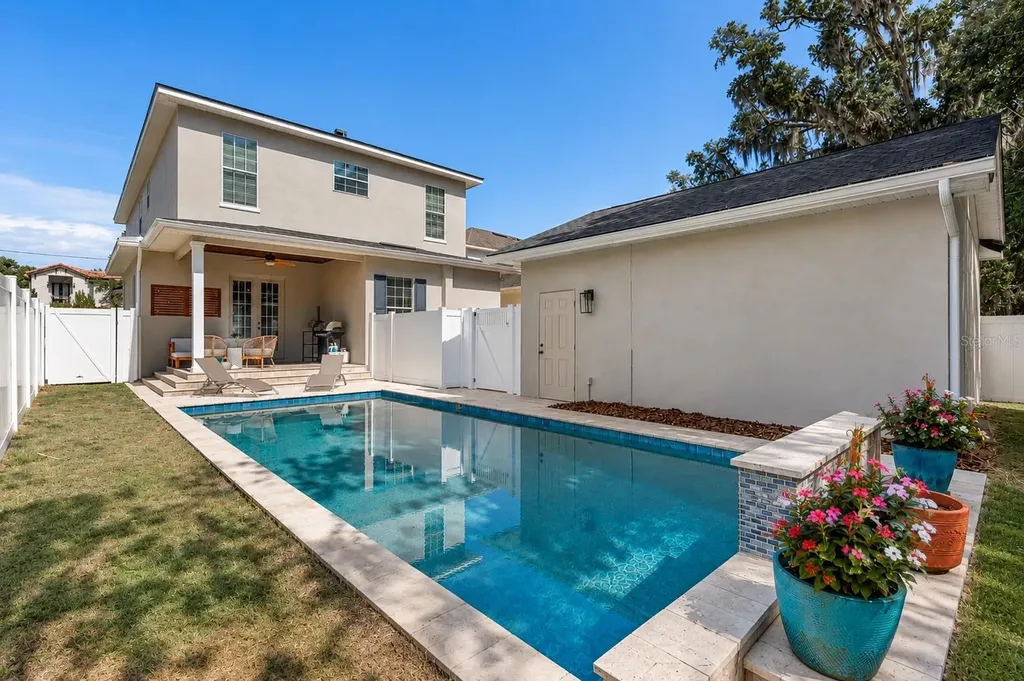 1900 Gerda Terrace Orlando FL 32804