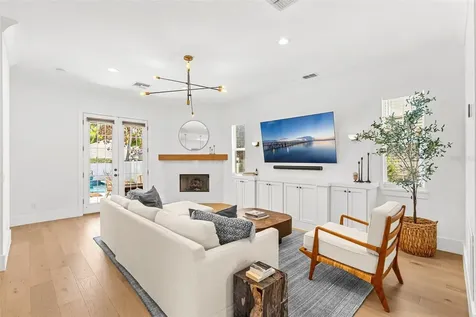 1900 Gerda Terrace Orlando FL 32804