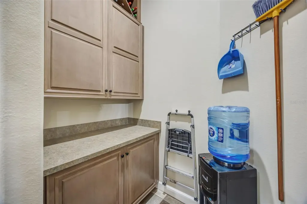 7519 Yardley Way Tampa FL 33647