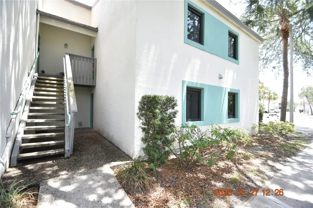 877 114th Avenue N St Petersburg FL 33716