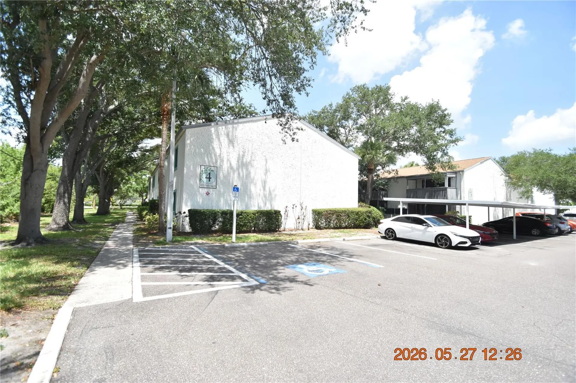 877 114th Avenue N St Petersburg FL 33716