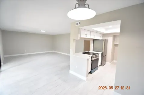 877 114th Avenue N St Petersburg FL 33716