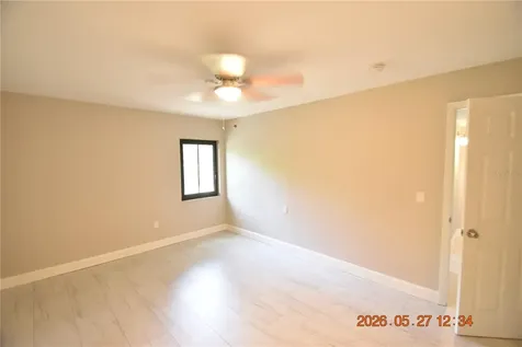 877 114th Avenue N St Petersburg FL 33716