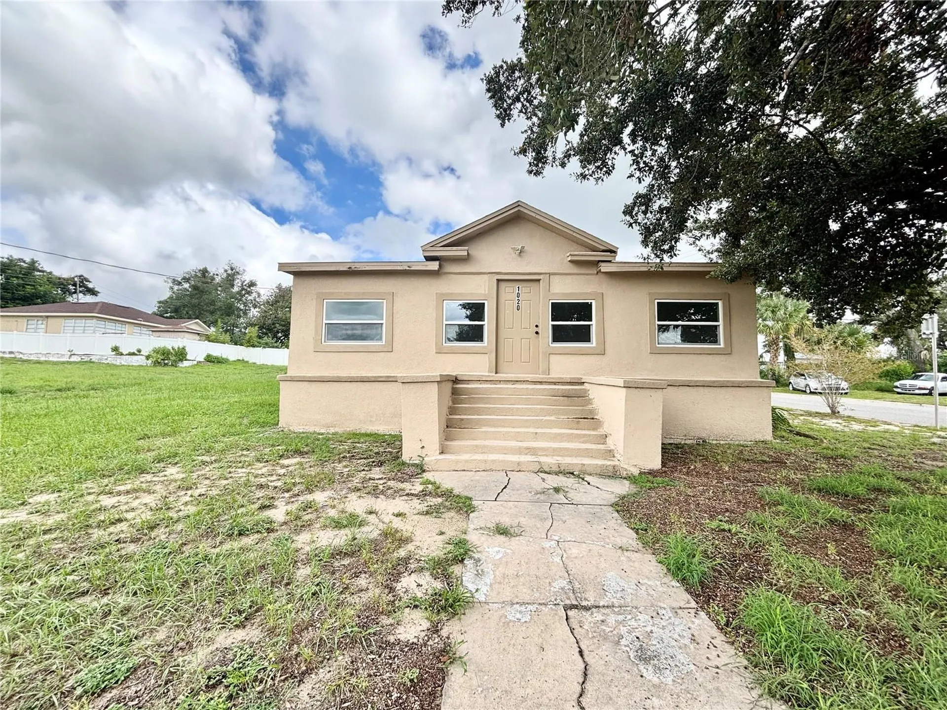 1020 E Main Street Haines City FL 33844