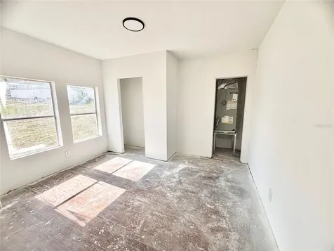 1020 E Main Street Haines City FL 33844