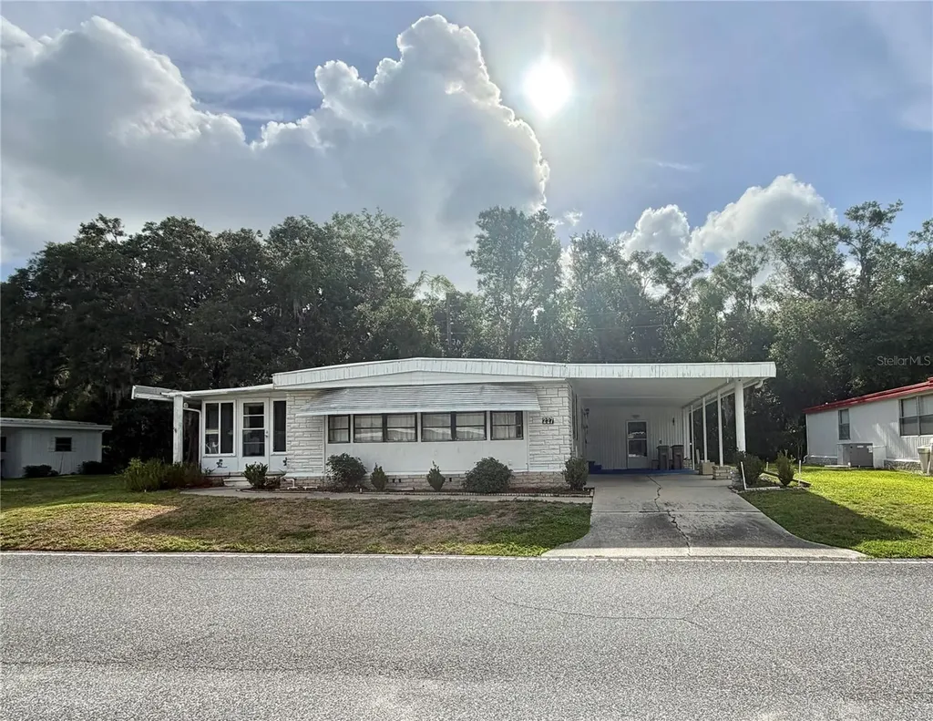 227 Aspen Circle Leesburg FL 34748
