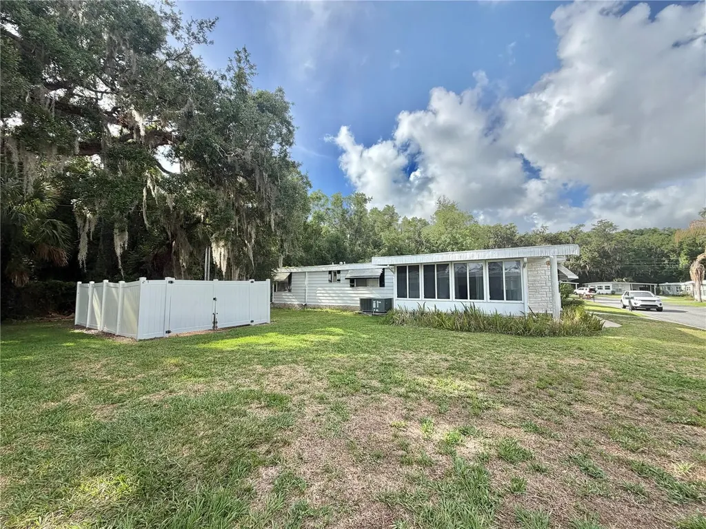 227 Aspen Circle Leesburg FL 34748