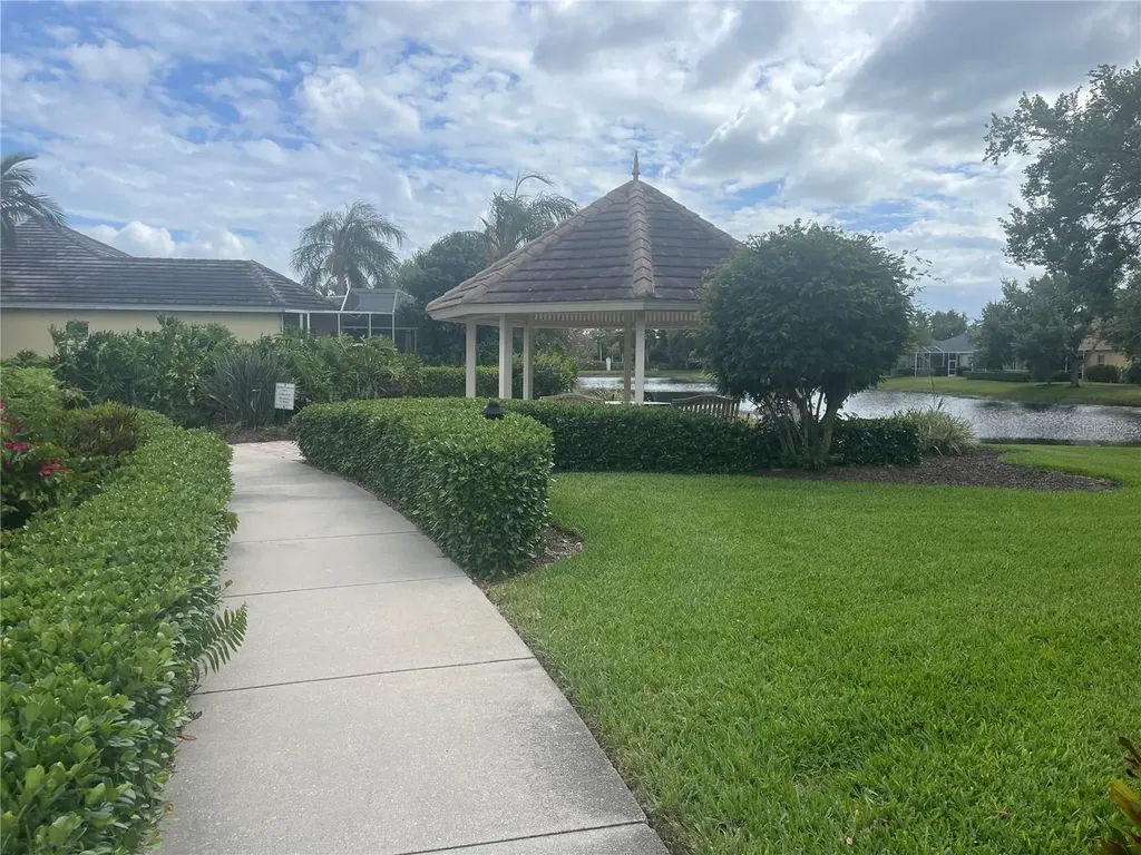 8843 17th Avenue Circle NW Bradenton FL 34209