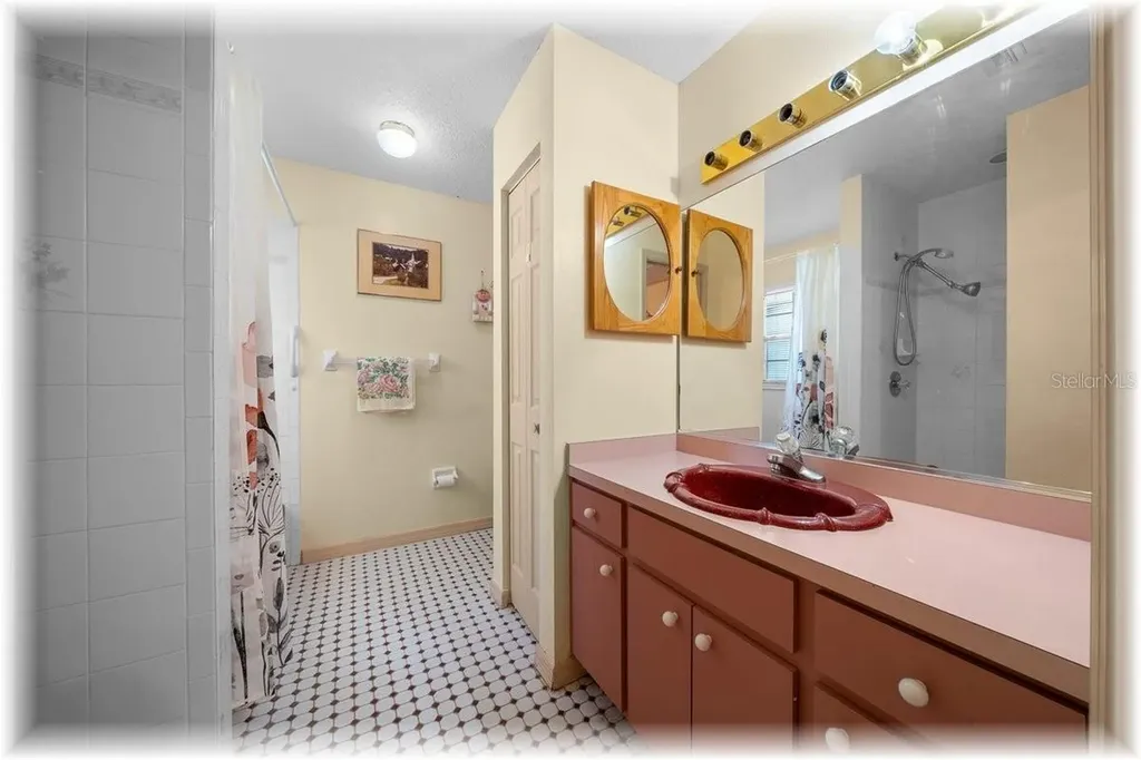 8740 SE 61 Avenue Ocala FL 34472