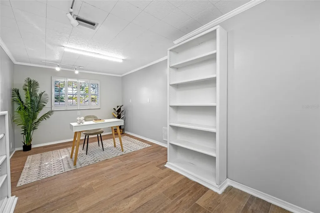 1932 Oro Court Clearwater FL 33764