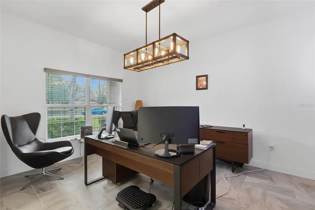 9410 Lisbon Street Seffner FL 33584