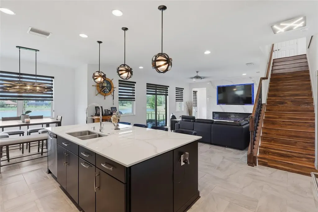 9410 Lisbon Street Seffner FL 33584
