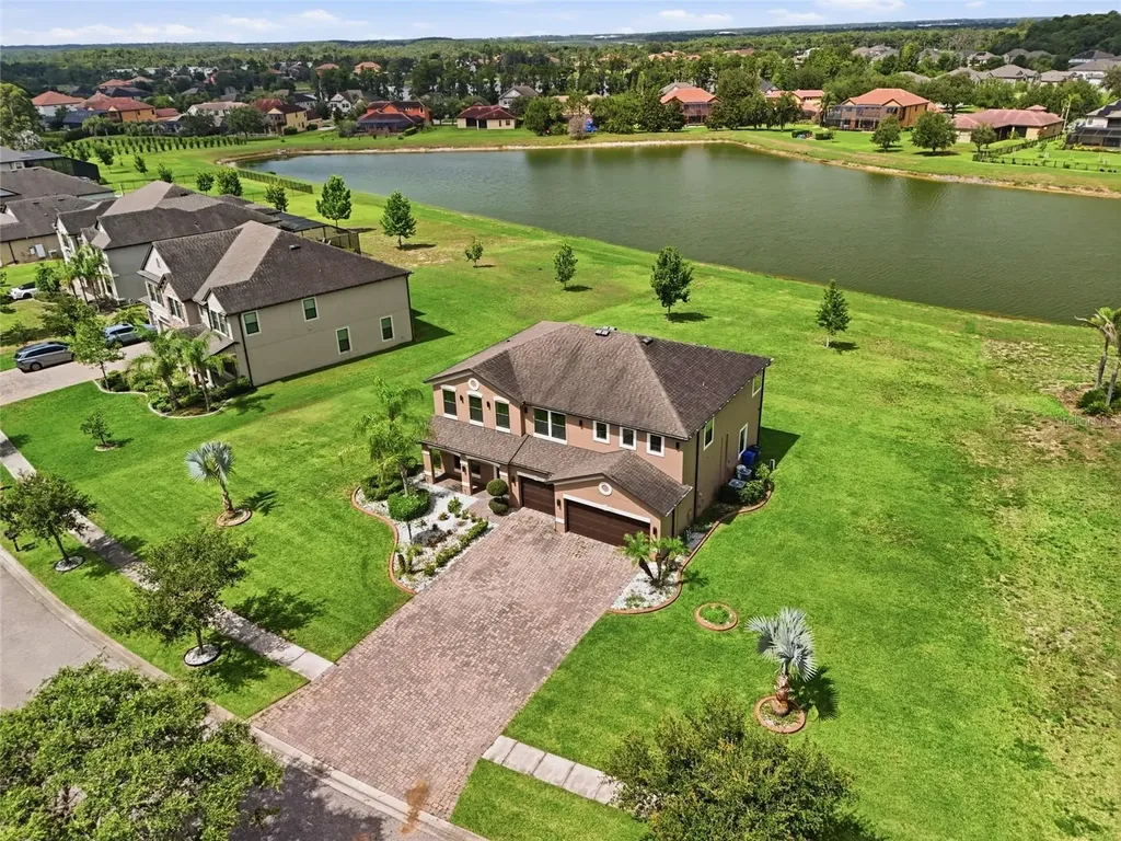 9410 Lisbon Street Seffner FL 33584