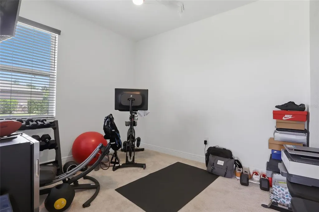 9410 Lisbon Street Seffner FL 33584