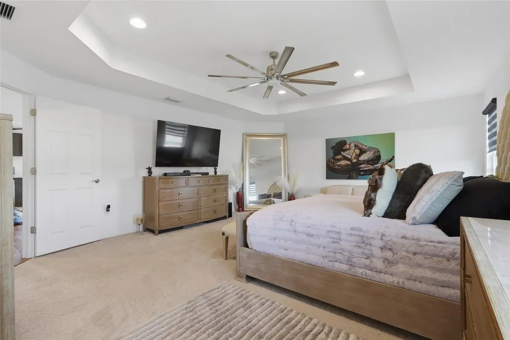 9410 Lisbon Street Seffner FL 33584