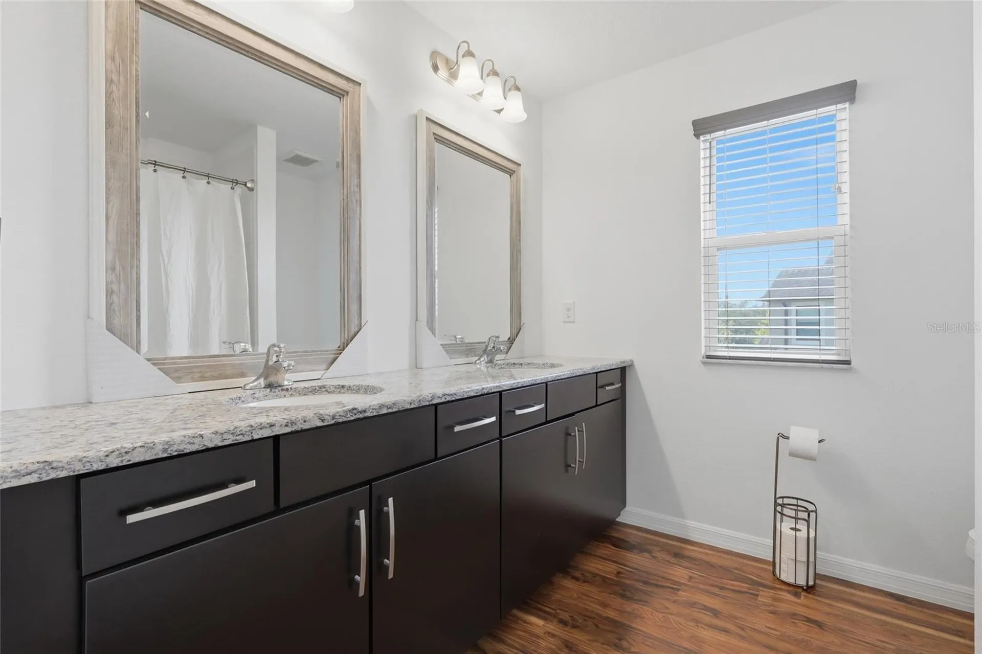 9410 Lisbon Street Seffner FL 33584