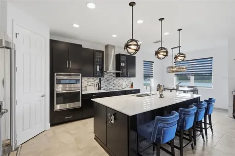 9410 Lisbon Street Seffner FL 33584