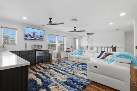 9410 Lisbon Street Seffner FL 33584
